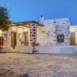 Eleonas Paros Estate - With Private Pools Or Jacuzzi & Professional Tennis Court Дриос