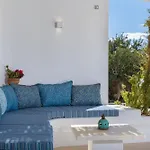 Вилла Eleonas Paros Estate - With Private Pools Or Jacuzzi & Professional Tennis Court *