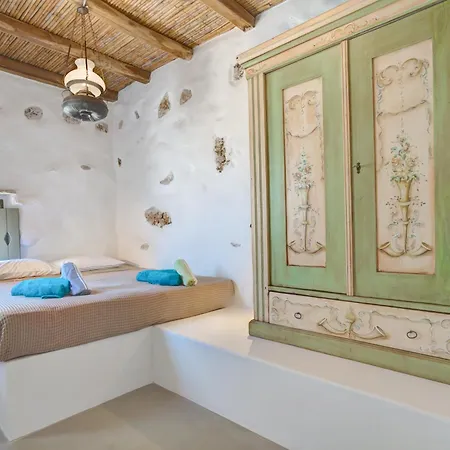 Eleonas Paros Estate - With Private Pools Or Jacuzzi & Professional Tennis Court * ドリオス