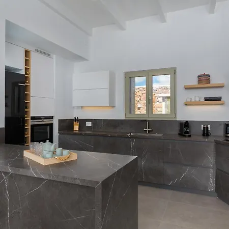 Eleonas Paros Estate - With Private Pools Or Jacuzzi & Professional Tennis Court * ドリオス