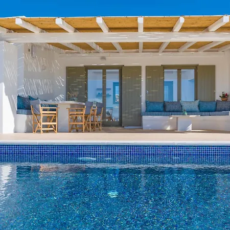 ヴィラ Eleonas Paros Estate - With Private Pools Or Jacuzzi & Professional Tennis Court ドリオス