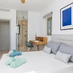 Villa Eleonas Paros Estate - With Private Pools Or Jacuzzi & Professional Tennis Court *