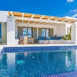 Eleonas Paros Estate - With Private Pools Or Jacuzzi & Professional Tennis Court * Drios