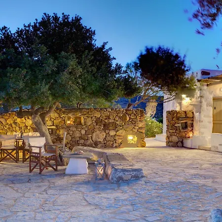 Eleonas Paros Estate - With Private Pools Or Jacuzzi & Professional Tennis Court Villa