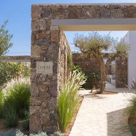 Villa Eleonas Estate - With Partially Private Pools & Professional Tennis Court Páros