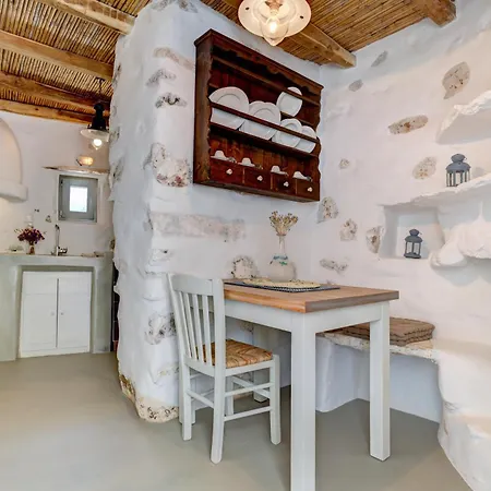 Eleonas Paros Estate - With Private Pools Or Jacuzzi & Professional Tennis Court