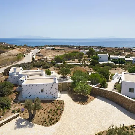 Eleonas Paros Estate - With Private Pools Or Jacuzzi & Professional Tennis Court Drios