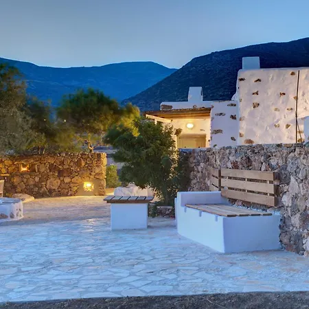 Villa Eleonas Paros Estate - With Private Pools Or Jacuzzi & Professional Tennis Court *