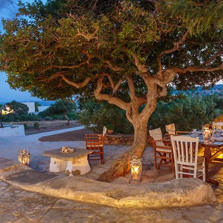 Villa Eleonas Paros Estate - With Private Pools Or Jacuzzi & Professional Tennis Court