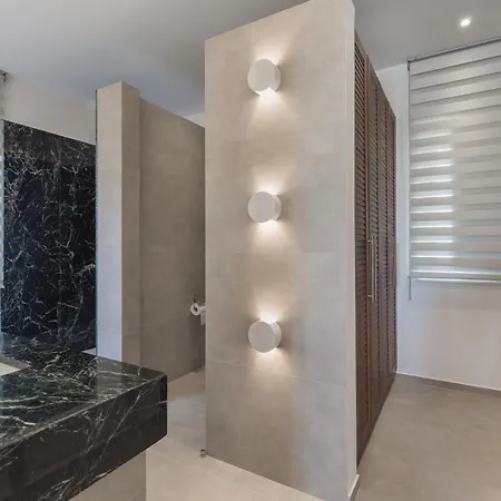 Eleonas Paros Estate - With Private Pools Or Jacuzzi & Professional Tennis Court