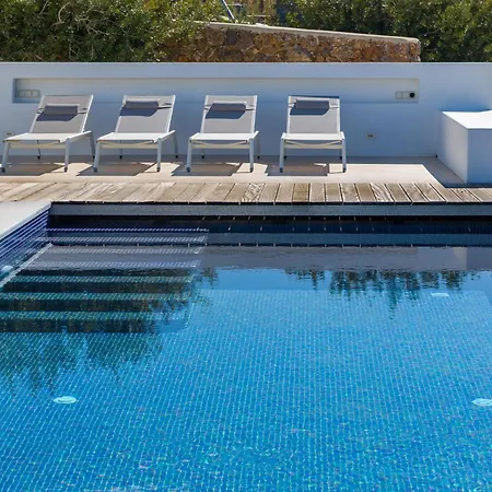 Eleonas Estate - With Partially Private Pools & Professional Tennis Court * Páros